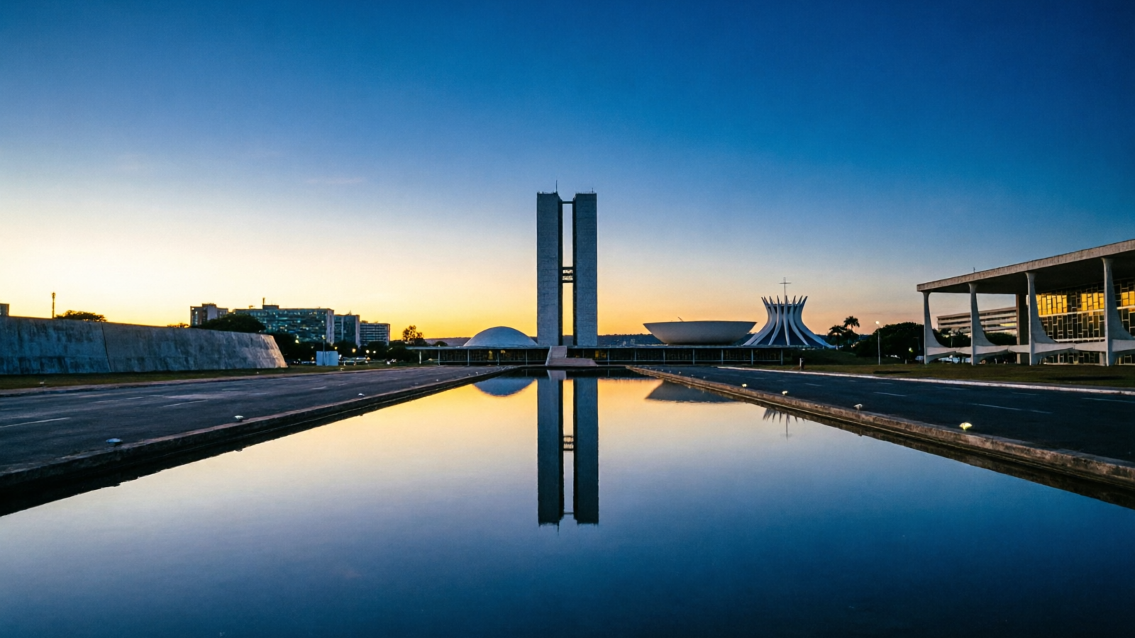 Brasília ao entardecer, centro estratégico do projeto